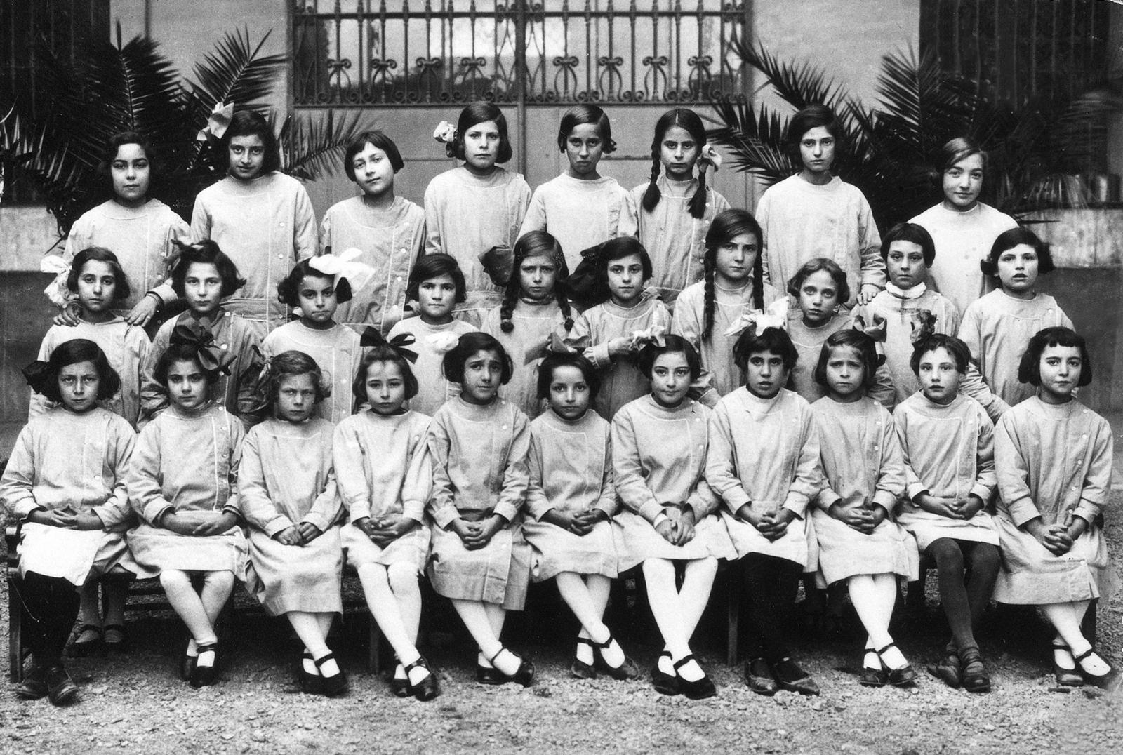 Desconegut, [Our Lady of Carmen College]
