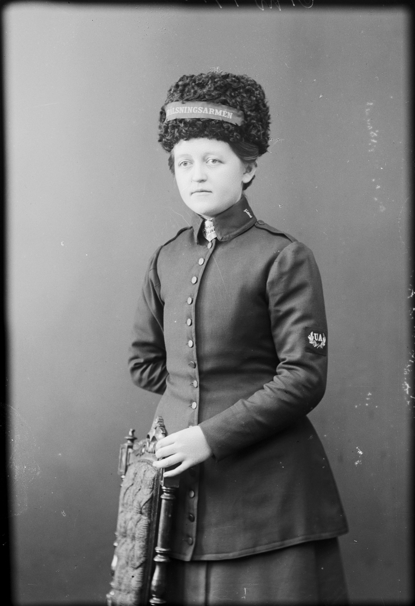 Skötsner-Edhlund, Frälsningssoldat Elna Thunell, Östhammar, Uppland 1914