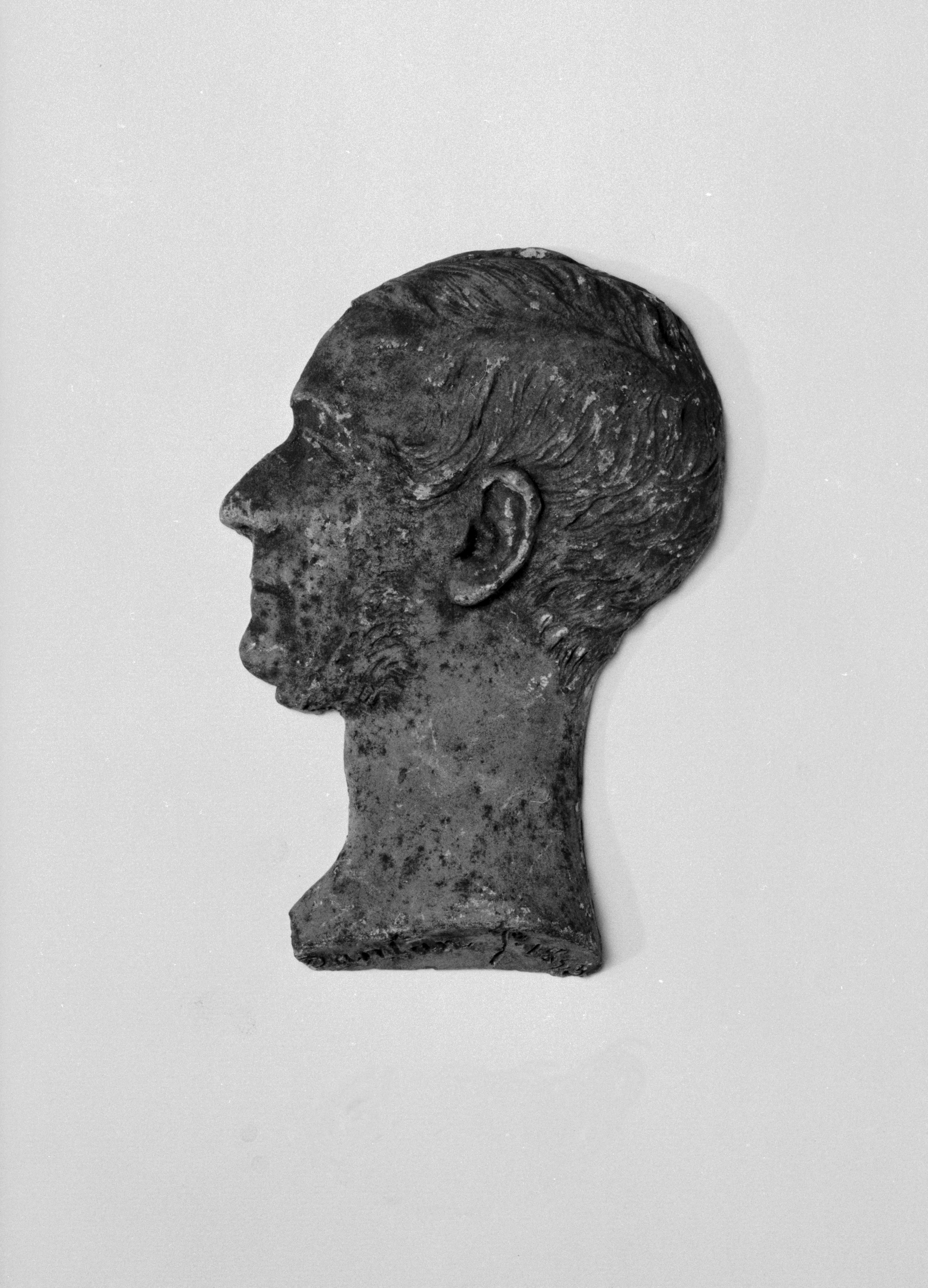 Jean Pierre Dantan, Portrait sérieux d'homme aux favoris.