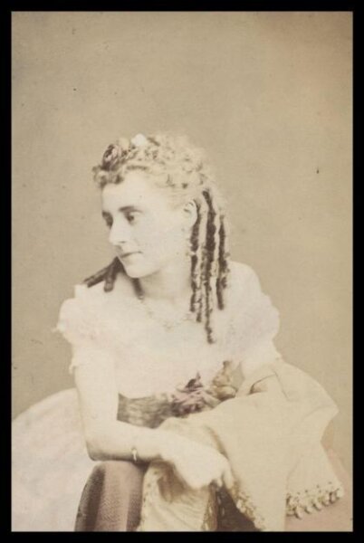 London Stereoscopic and Photographic Company, Guy Little Theatrical Photograph