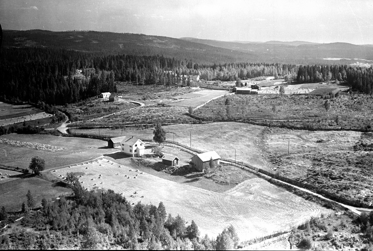Widerøes Flyveselskap A/S, FLYFOTO ÅSENGEN 373-4, VALLSET
