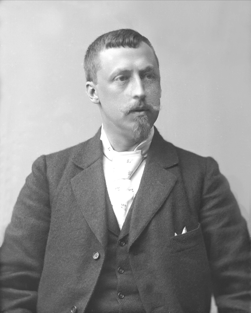 Gustav Borgen, NFB.34358