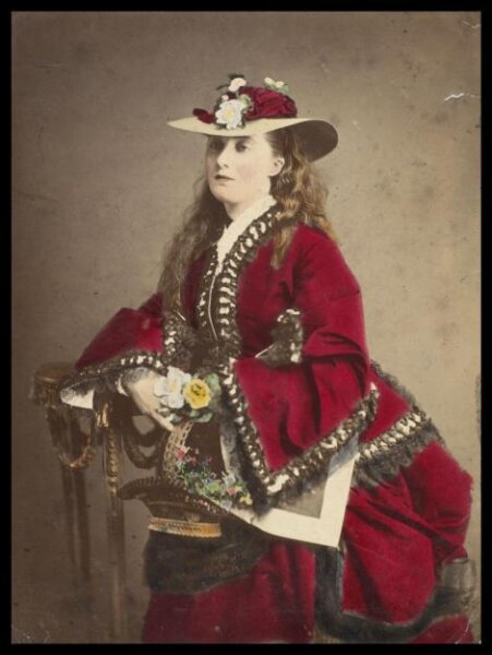 London Stereoscopic and Photographic Company, Guy Little Theatrical Photograph
