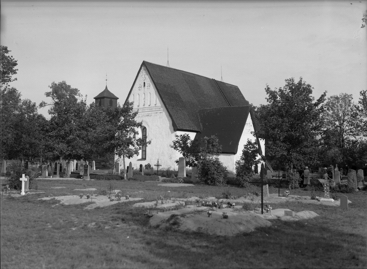 Paul Sandberg, Valö kyrka och kyrkogård