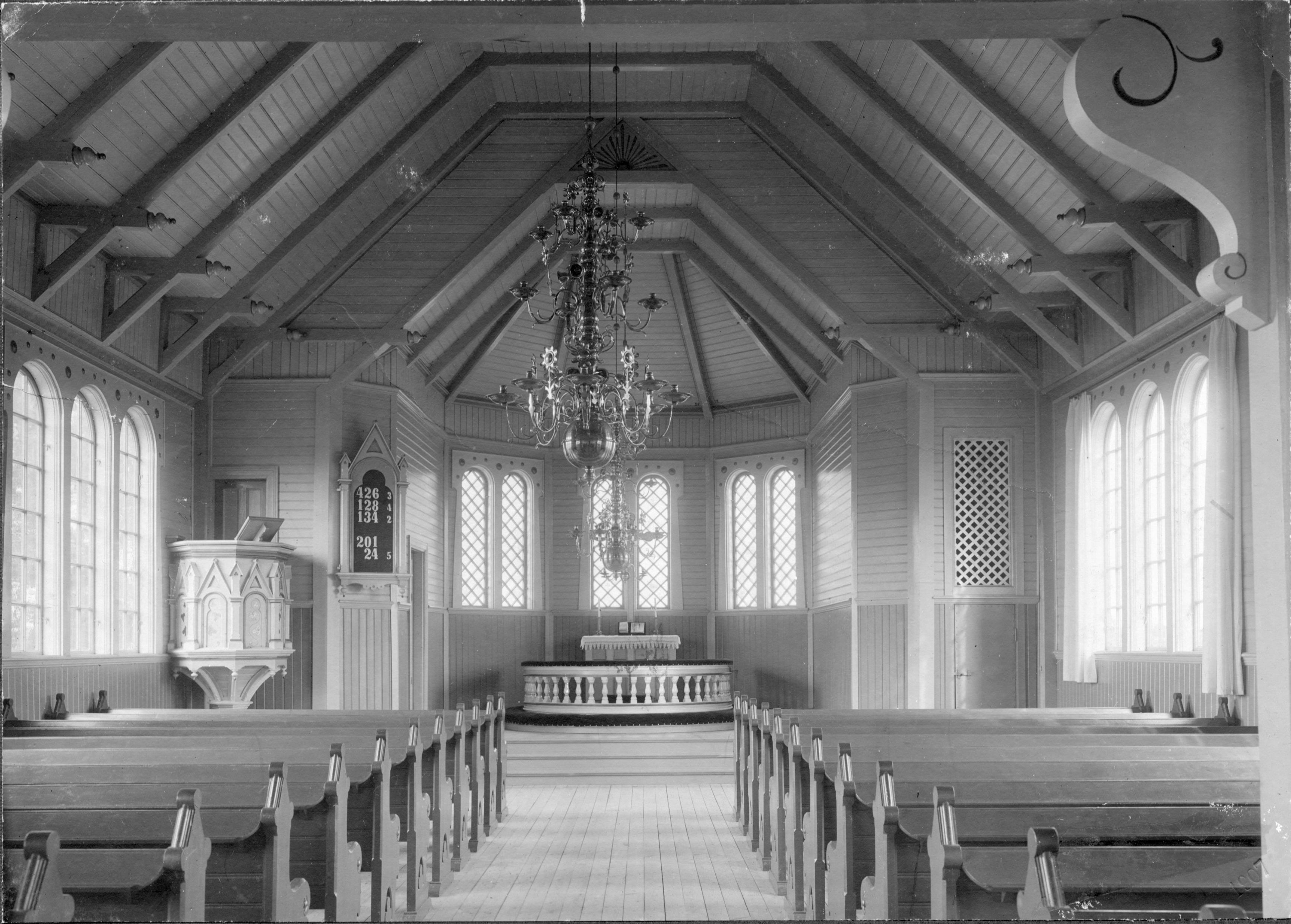 Gustaf Ewald, Hällestads kyrka