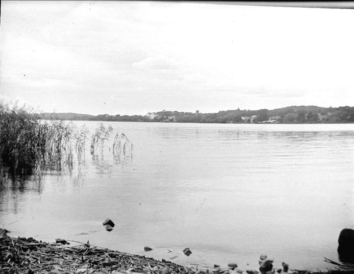 August Fredrik Schagerström, Strand at Munkholmen near Sigtuna, Uppland in August 1930