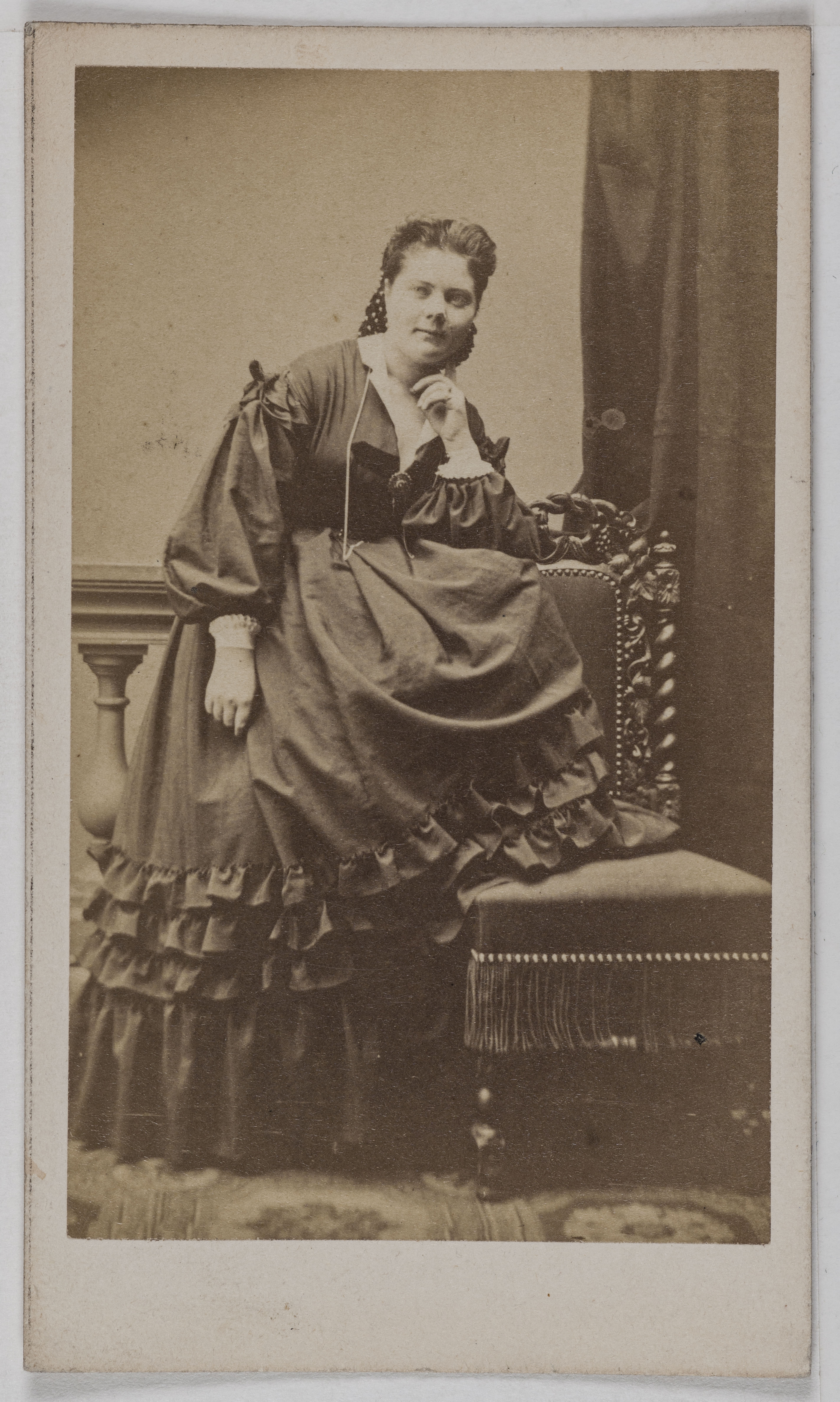 Anonyme, Portrait de Louise, (actrice)
