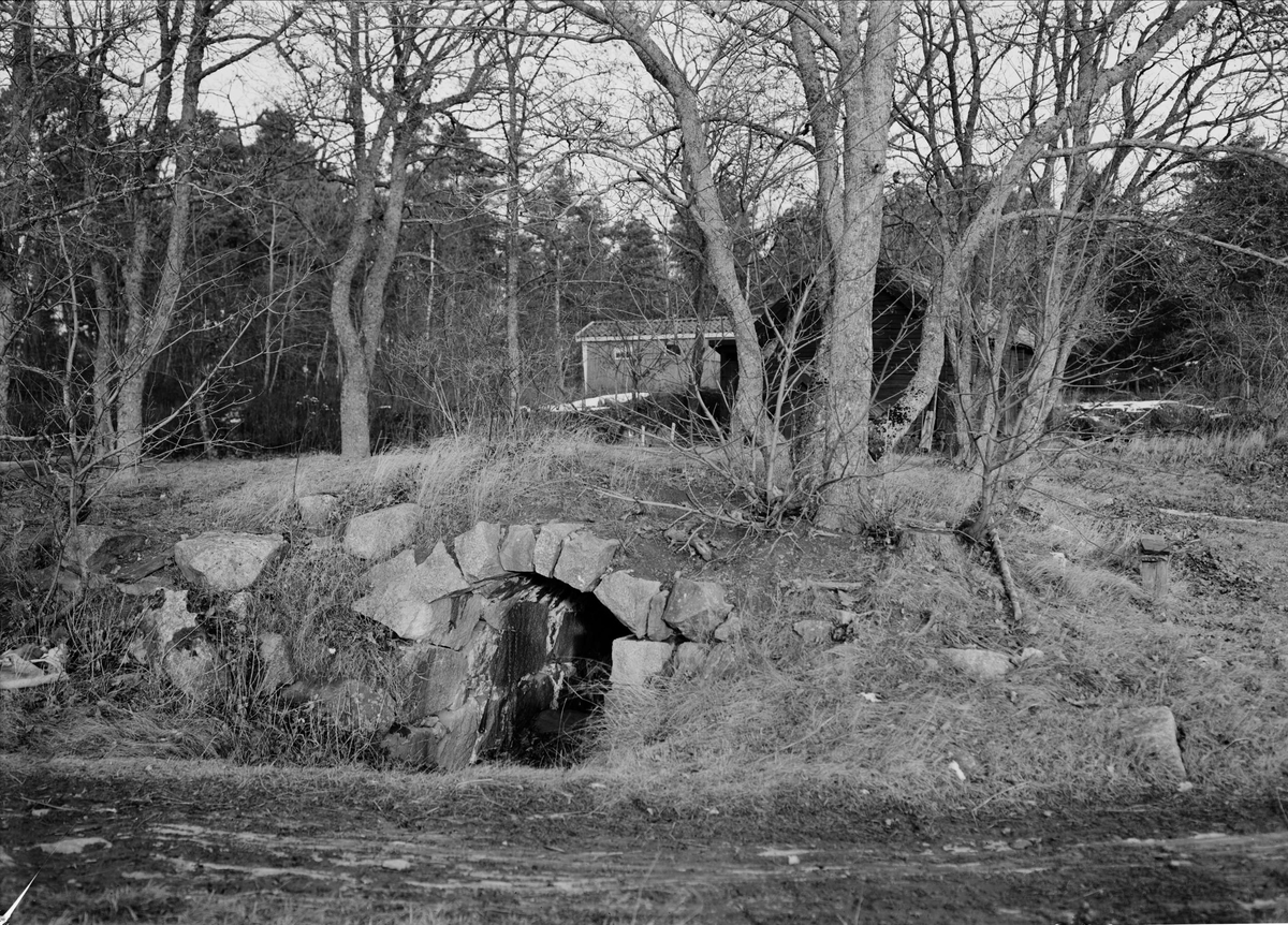 Paul Sandberg, Jordkällare i Uppland, november 1942