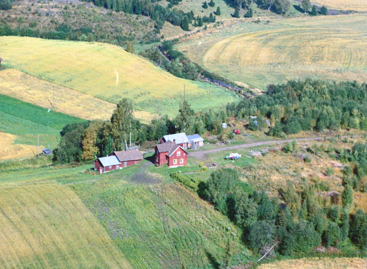 Widerøes Flyveselskap A/S, Flyfoto, Lillehagen, (ligger mellom Imset og Bergseng) Løten.