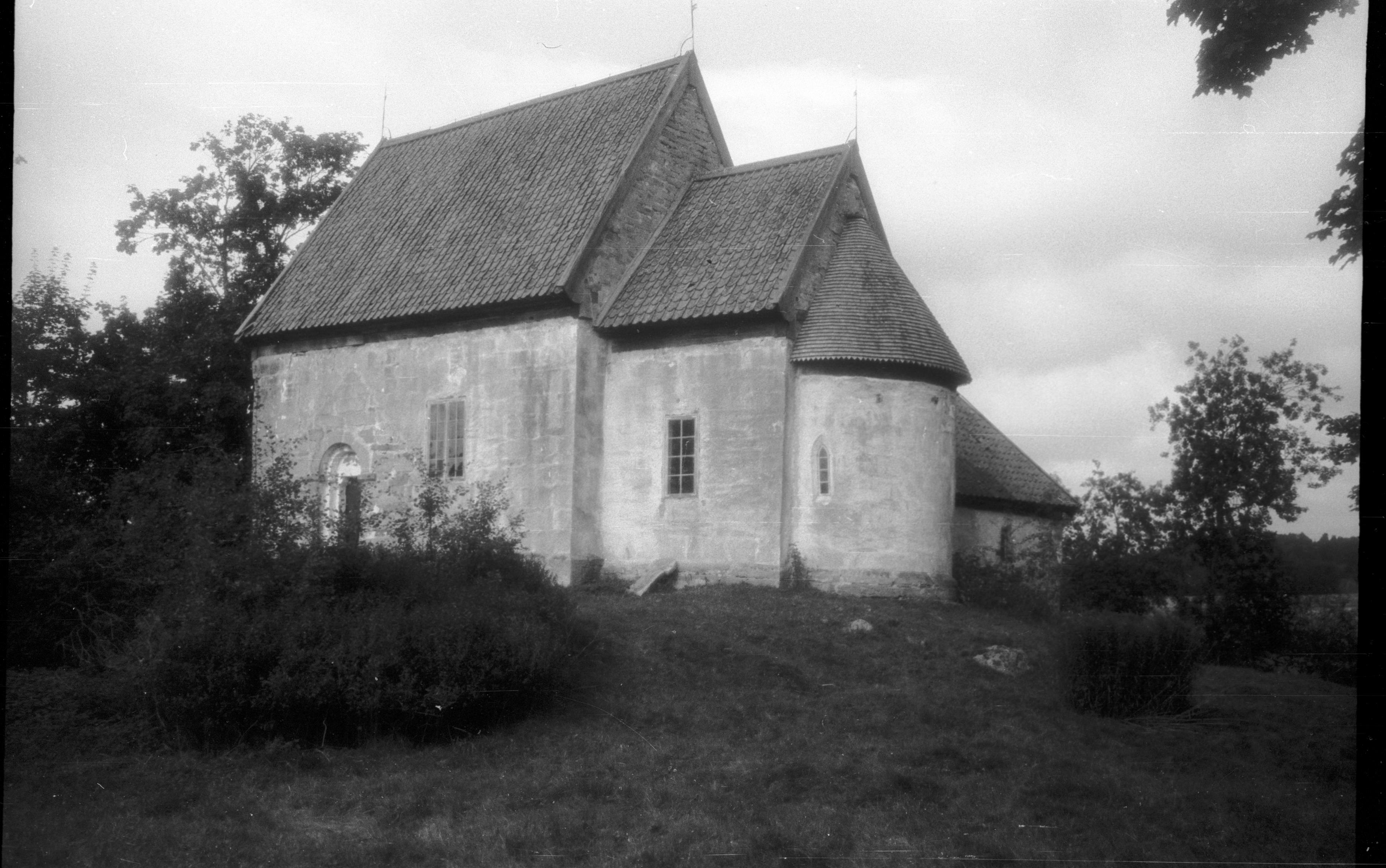 Berit Wallenberg, Suntaks gamla kyrka