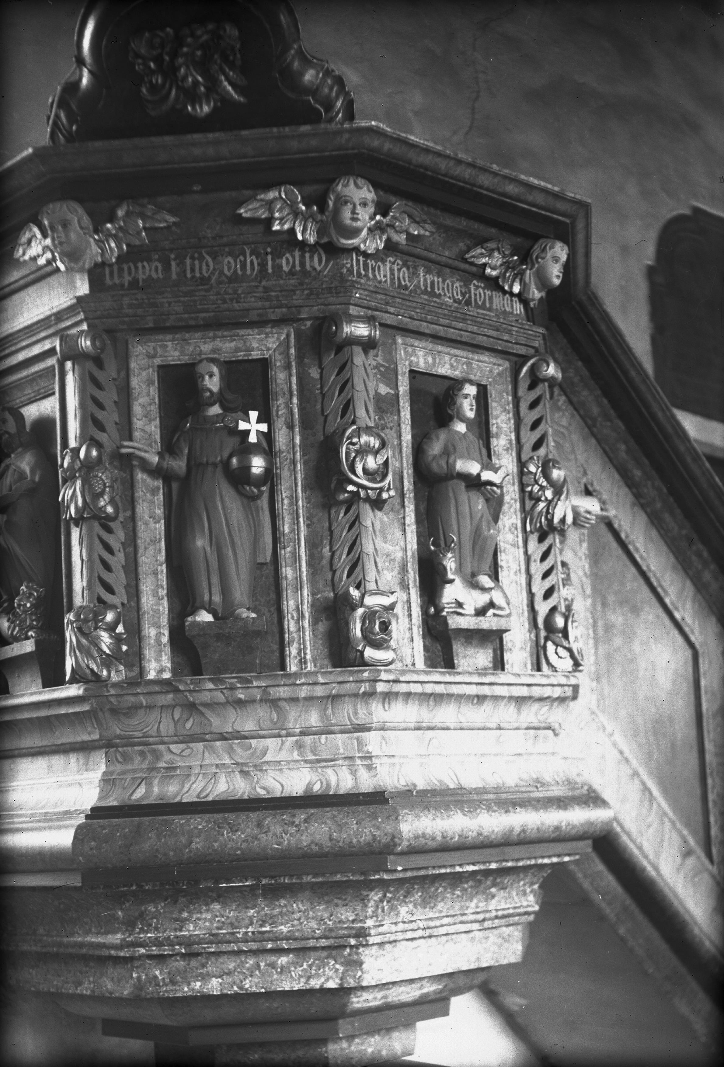 Olle Hellström, Od kyrka