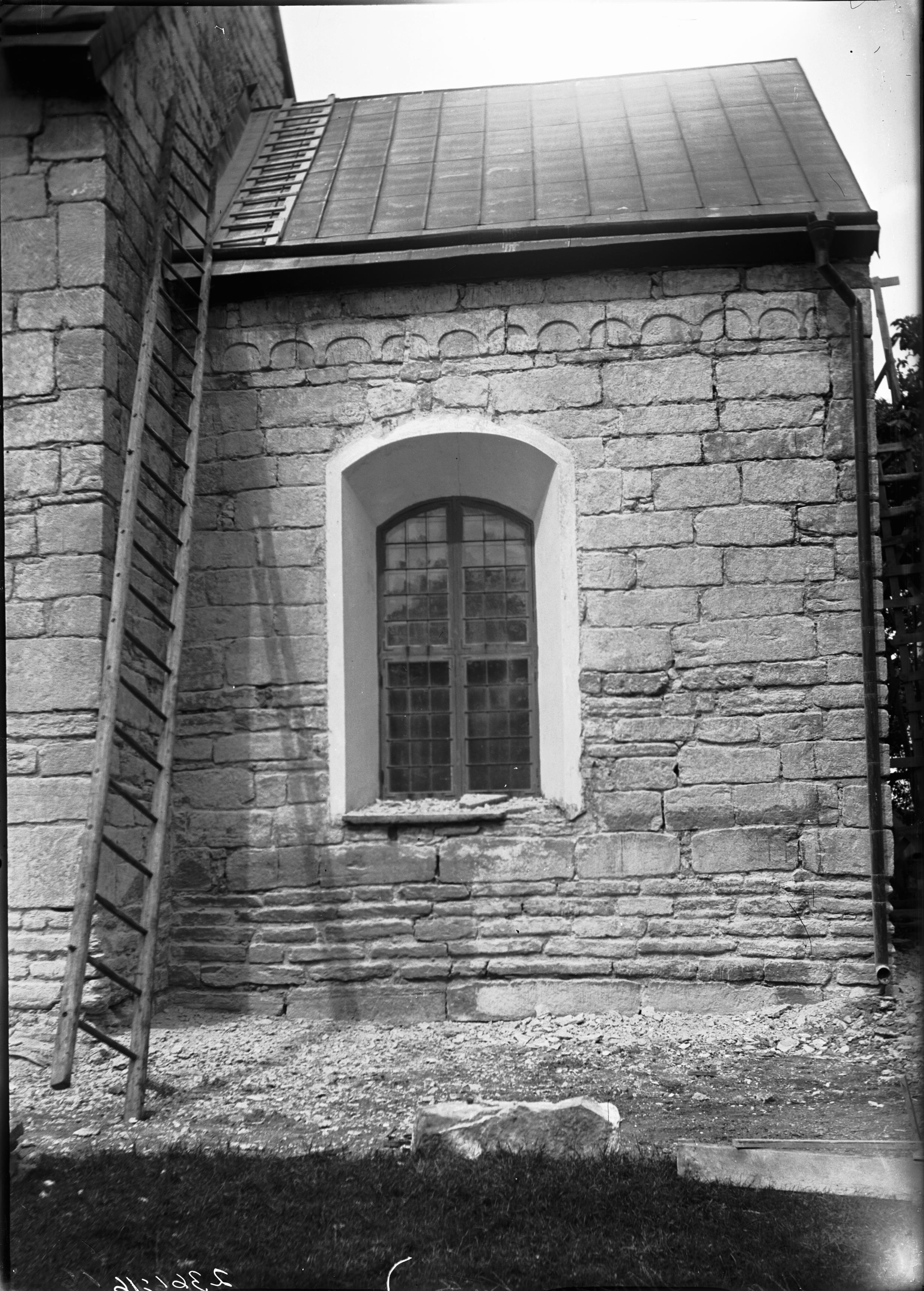 Bertil Waldén, Mosjö kyrka