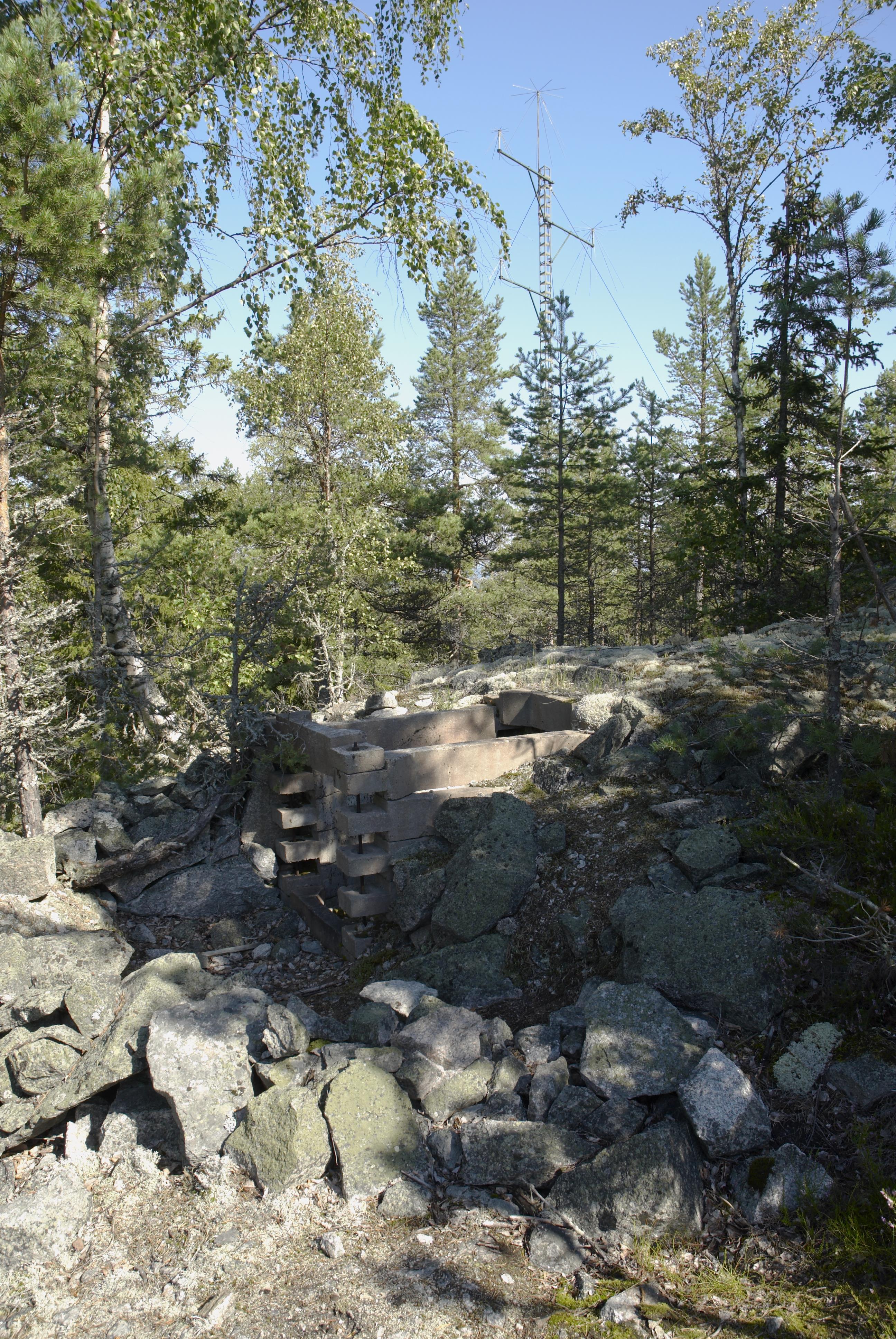 Bengt A Lundberg, Hemsö fästning