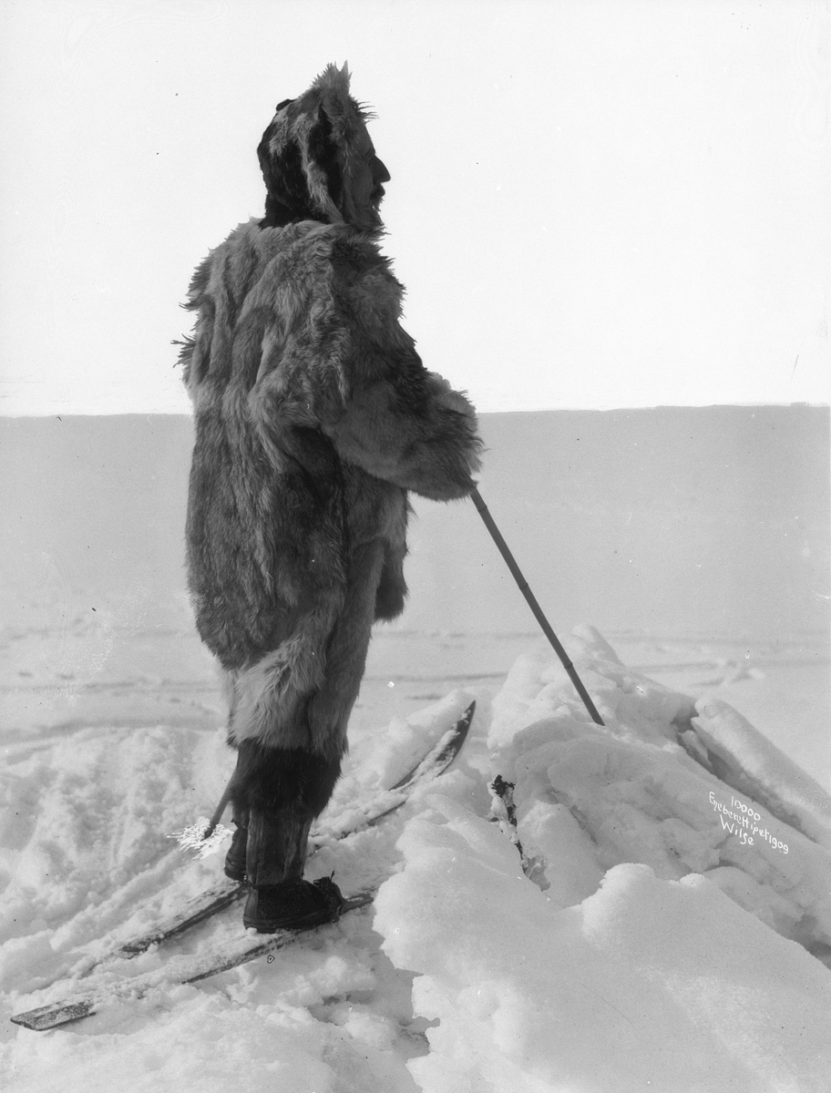 Anders Beer Wilse, Prot: Roald Amundsen - I Vinterutstyr 7/3 1909