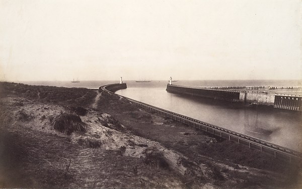 Edouard Baldus, [Entrance to the Port of Boulogne]