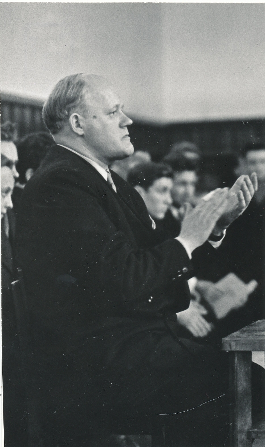 Gunnar (autor) Vaidla, Heavyweight character Erich Byström