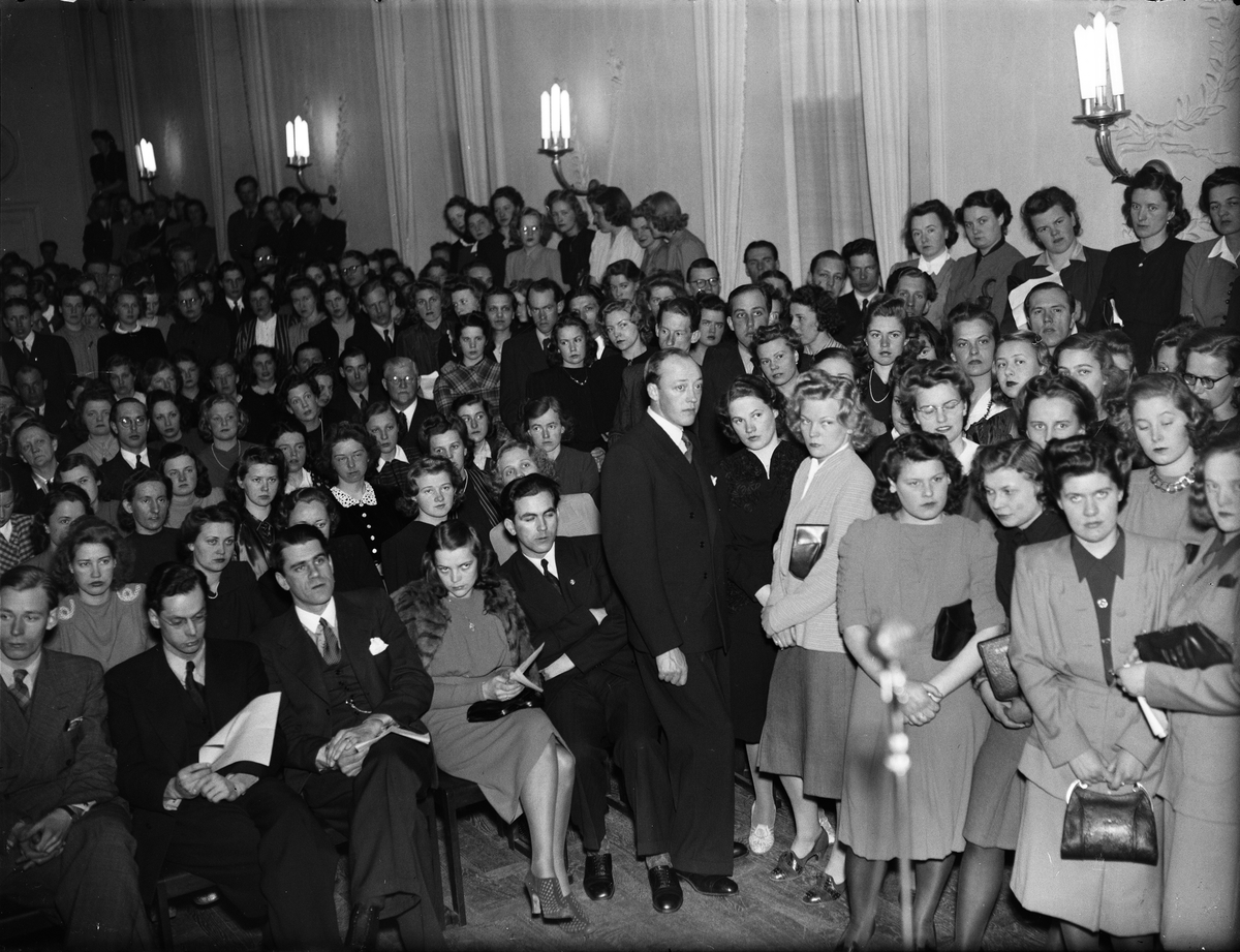 Paul Sandberg, “The Students Dance and Talent Evening on the Nation of a Great Succé,” Uppsala March 1942