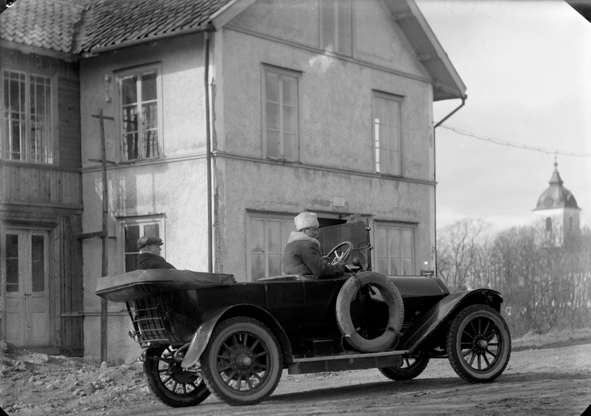 Gustaf Ferdinand Hallberg, Två män i en bild vid Nya Norra Hyddan, Svennevad.