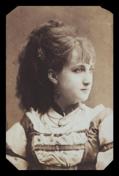 London Stereoscopic and Photographic Company, Guy Little Theatrical Photograph
