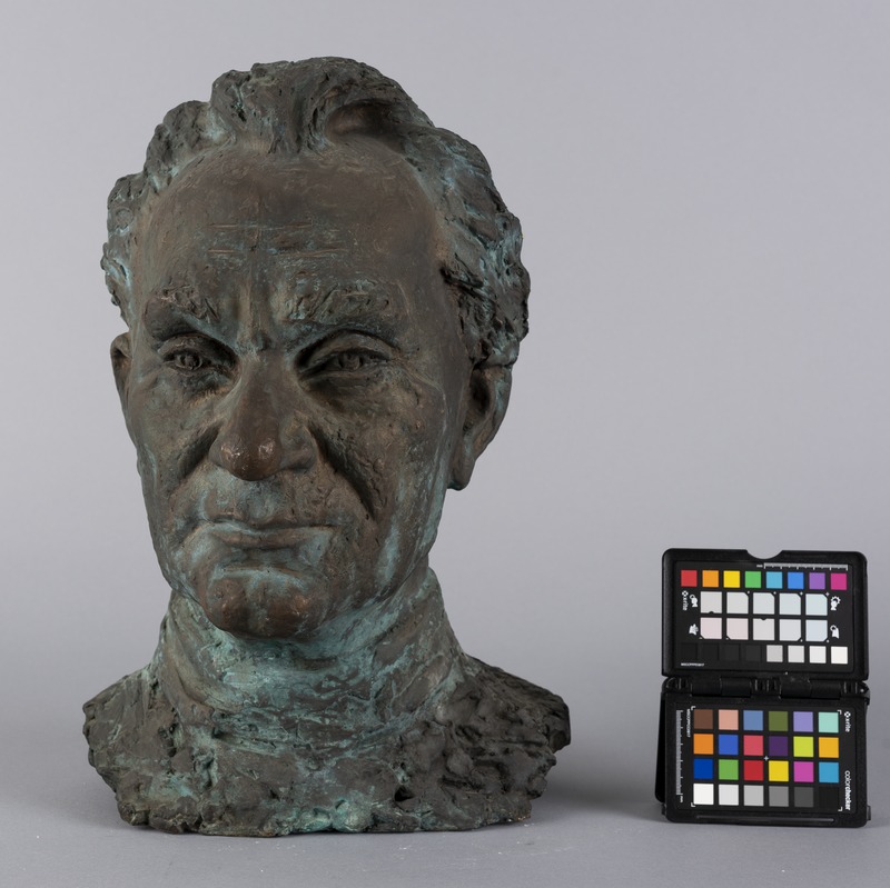 Erika (autor) Haggi, Sots.work portrait bust of hero Rudolf Mannov