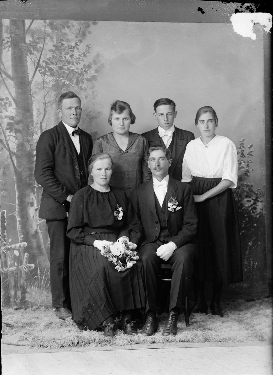 Skötsner-Edhlund, Group retreat - The Bridal Couple Sjögren from Börstil parish, Uppland