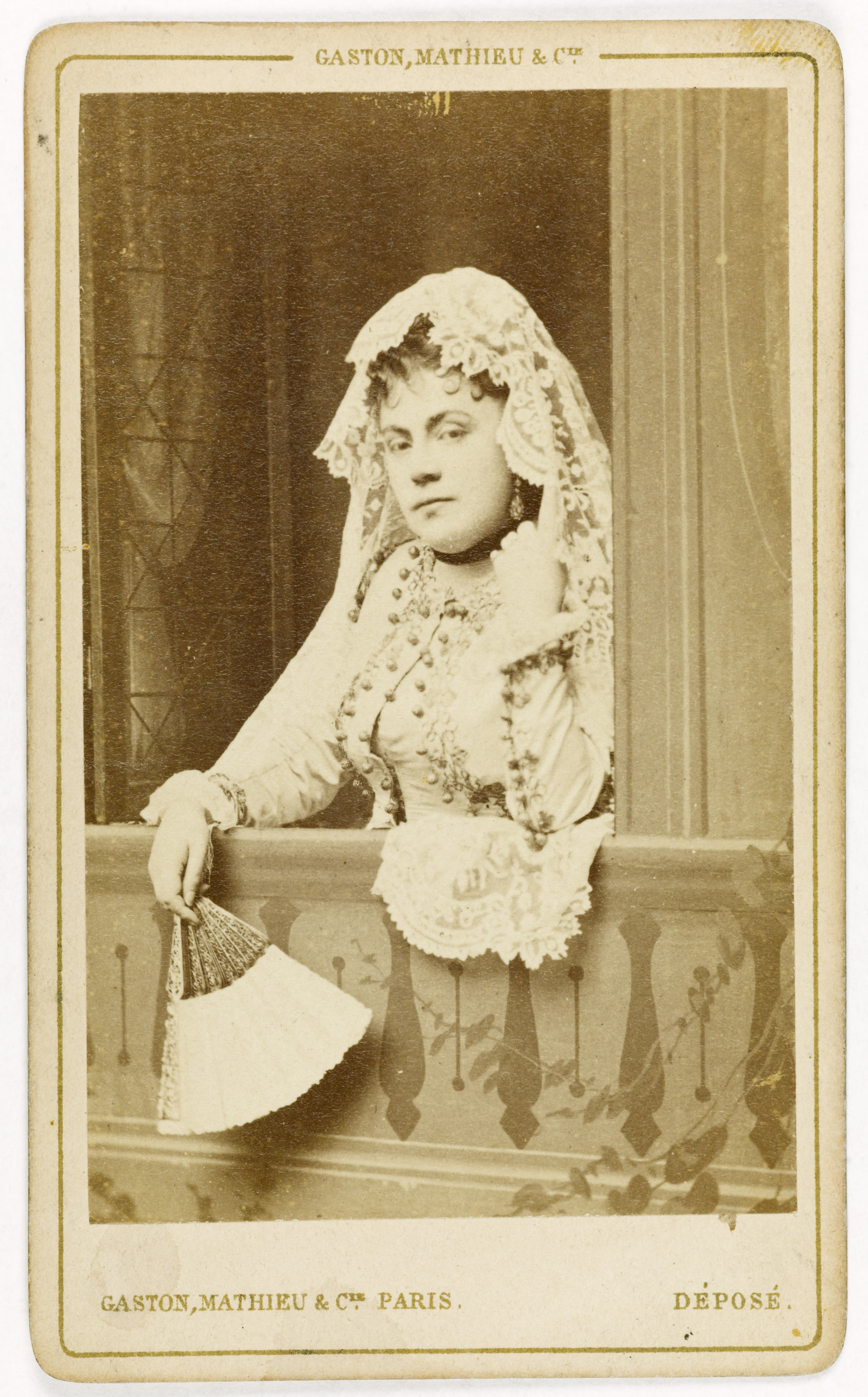 Mathieu & Cie Gaston, Portrait de Thérésa, (Emma Thérèse dite Valadon, épouse de Mr Guilloreau, 1837-1913), chanteuse comique.
