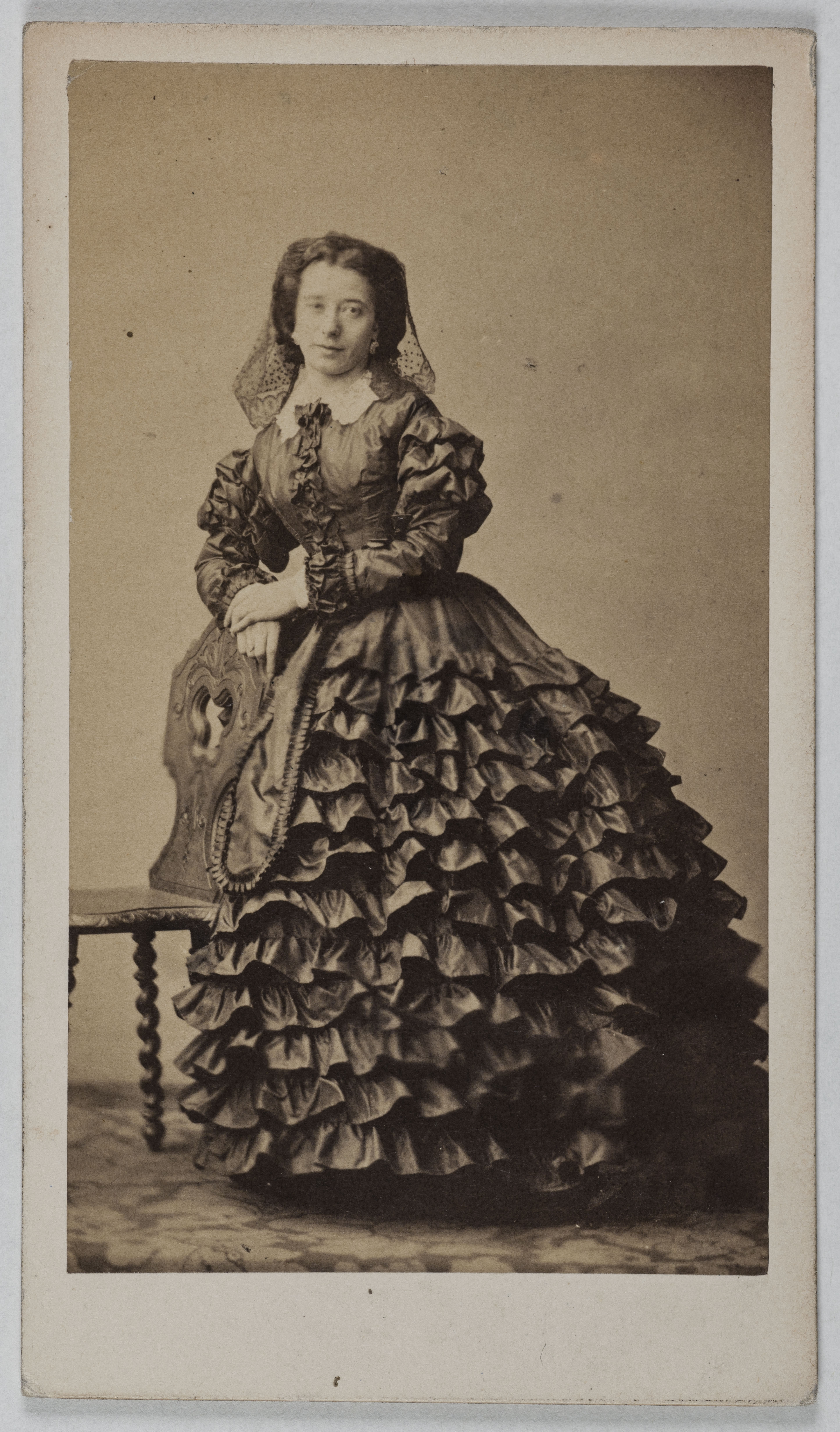 Pierre Petit & Trinquart, Portrait de Amalia Ferraris (1828-1904), (danseuse)