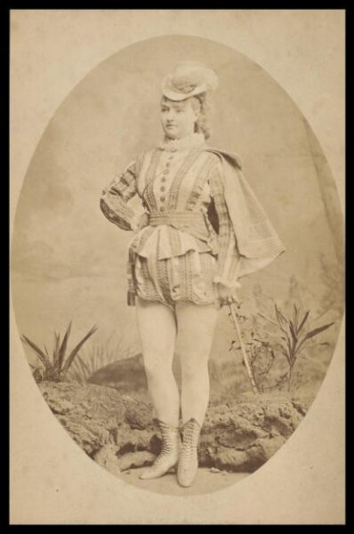 London Stereoscopic and Photographic Company, Guy Little Theatrical Photograph