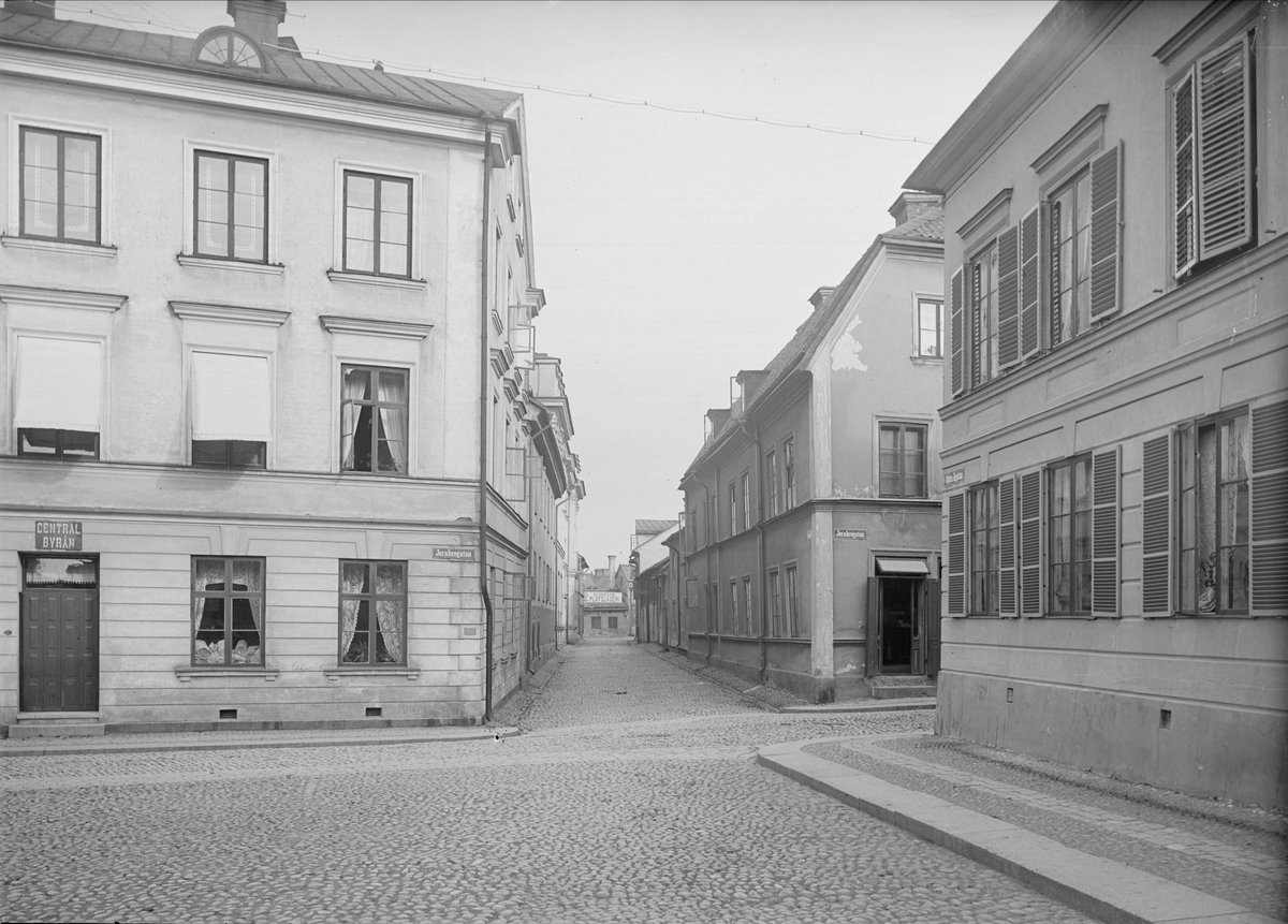 Alfred Dahlgren, Östra Ågatan mot norr från S:t Olofsgatan, Dragarbrunn, Uppsala 1901 - 1902