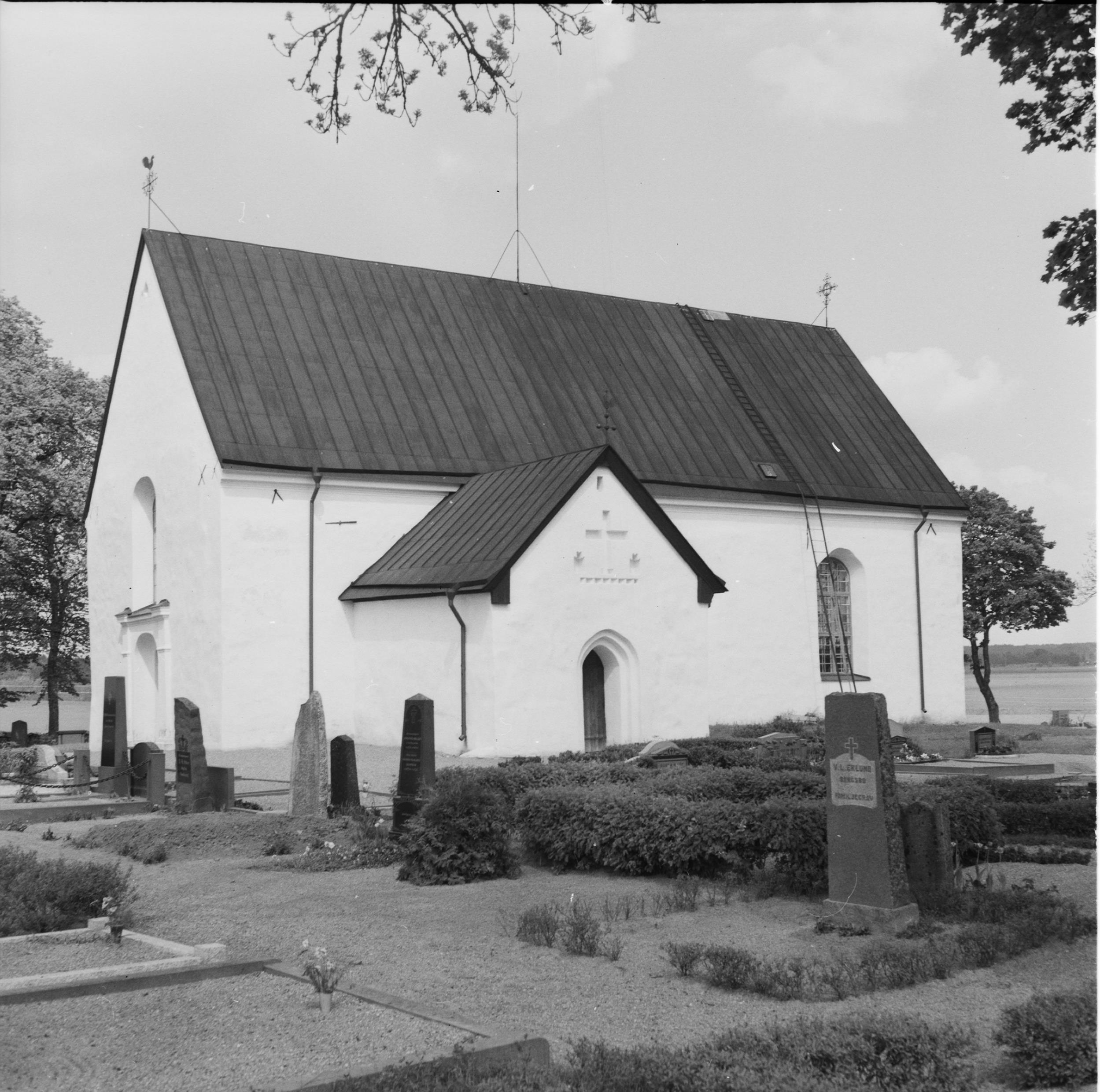 Åke Nisbeth, Österunda kyrka
