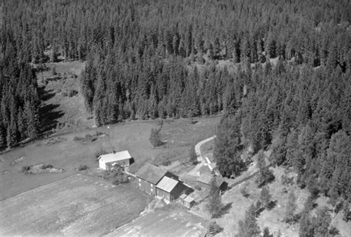 Widerøes Flyveselskap A/S, FURNESBAKKEN, TANGEN, FLYFOTO