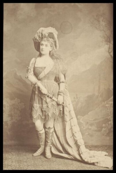 London Stereoscopic and Photographic Company, Guy Little Theatrical Photograph