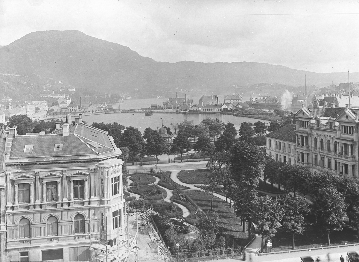 Axel Lindahl, Prot: Bergen Lungegaardsvand