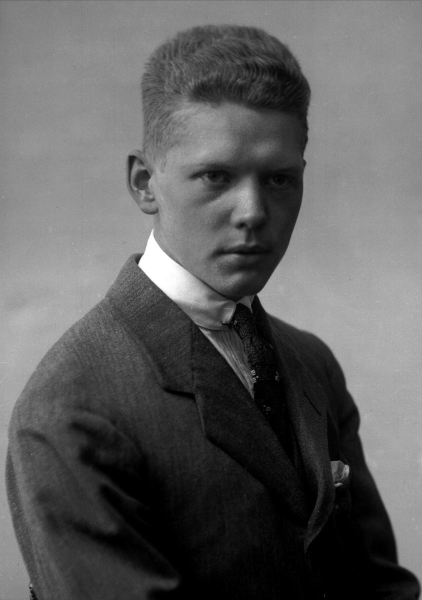 Gustav Borgen, NFB.08470