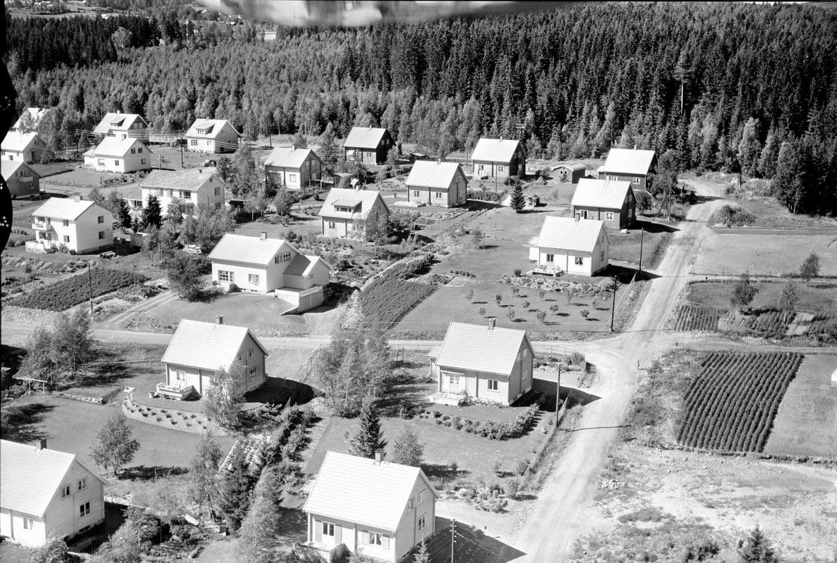 Widerøes Flyveselskap A/S, FLYFOTO OVERSIKT AJER, NORDAHL GRIEGSGATE/OLAV TRYGVASONSGATE