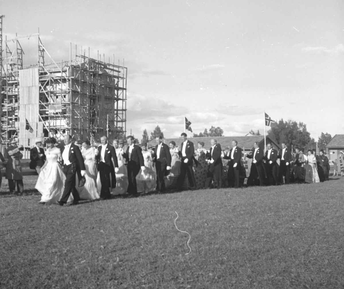 Anno Domkirkeodden, STANGEUTSTILLING, DANSEOPPVISNING, UTSTILLINGSPLASSEN, HAMAR