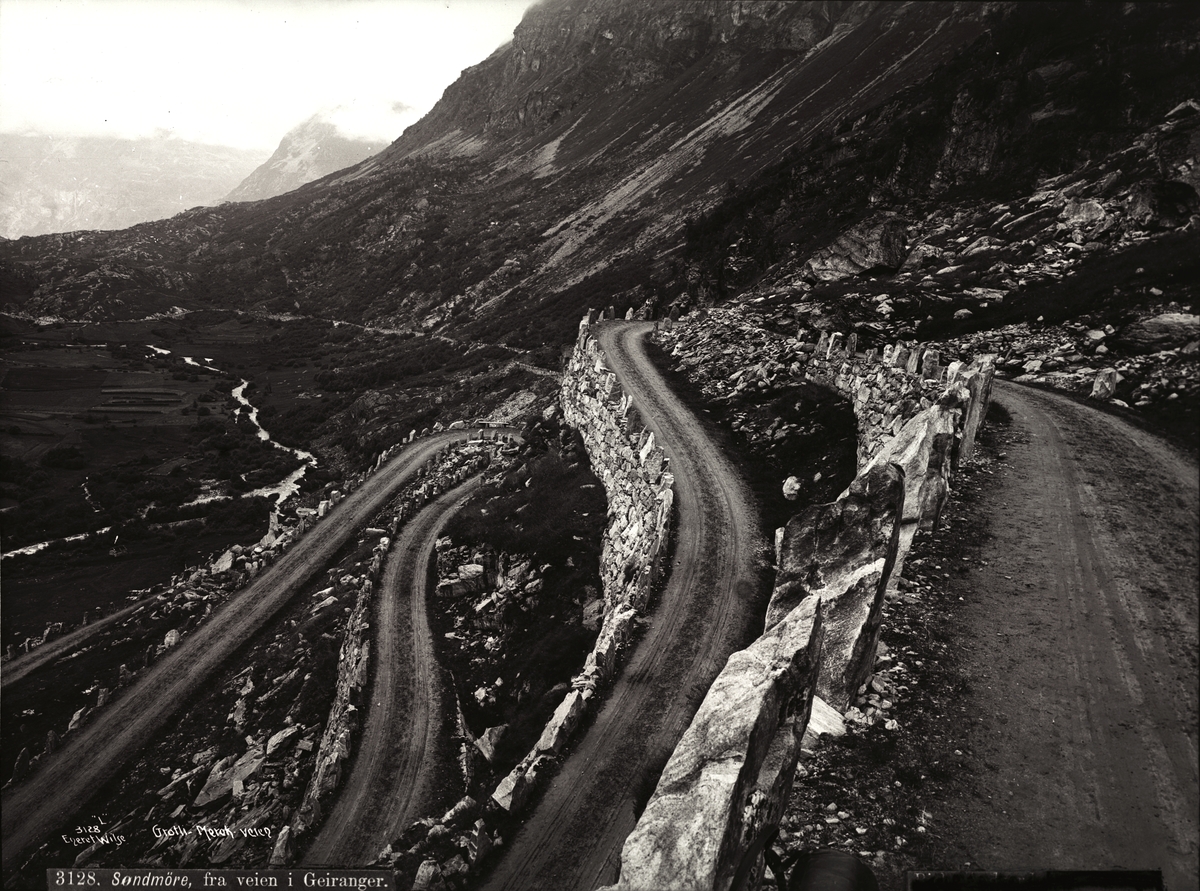 Axel Lindahl, Prot: Sønmøre fra Veien i Geiranger