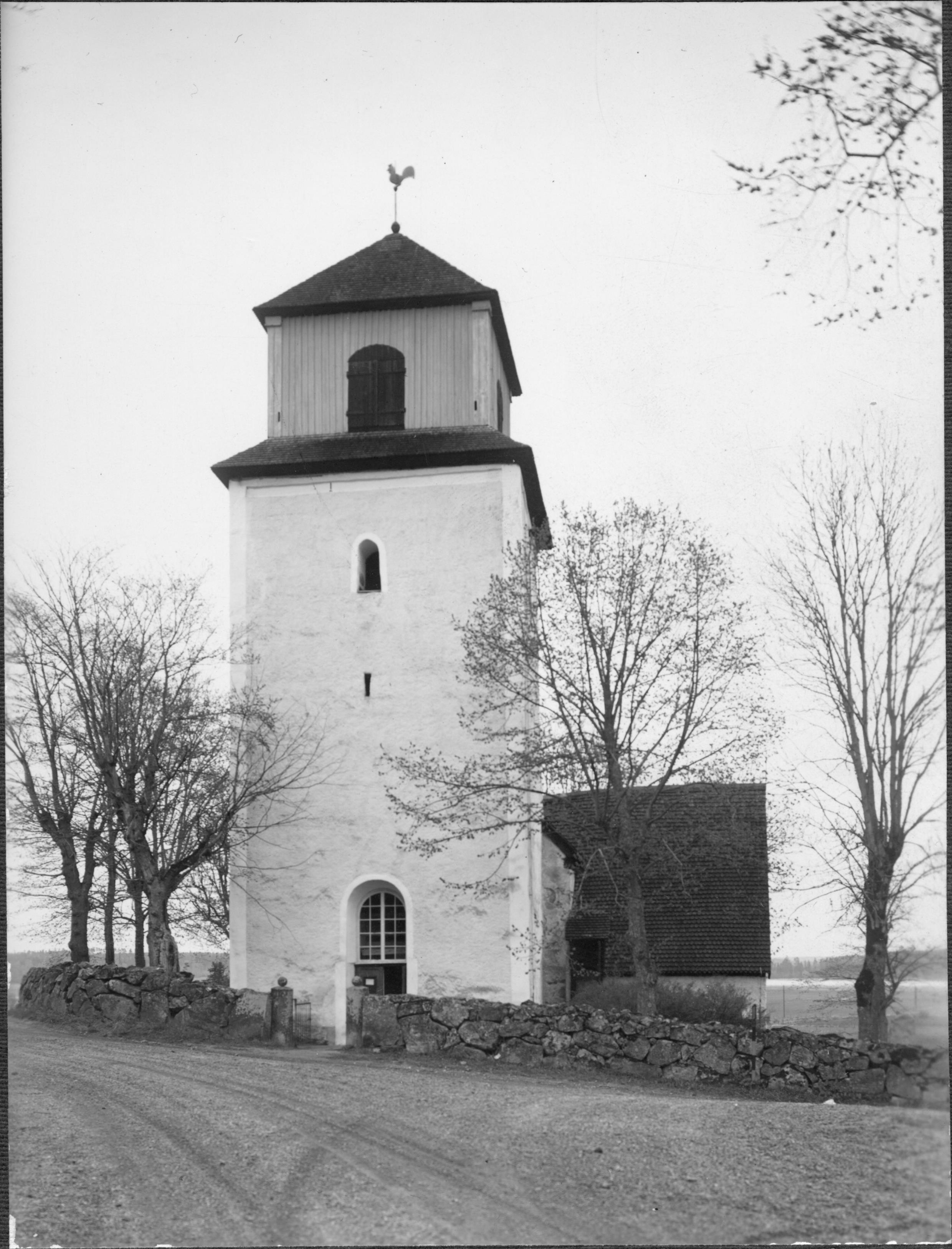 Nils Lagergren, Häggeby kyrka