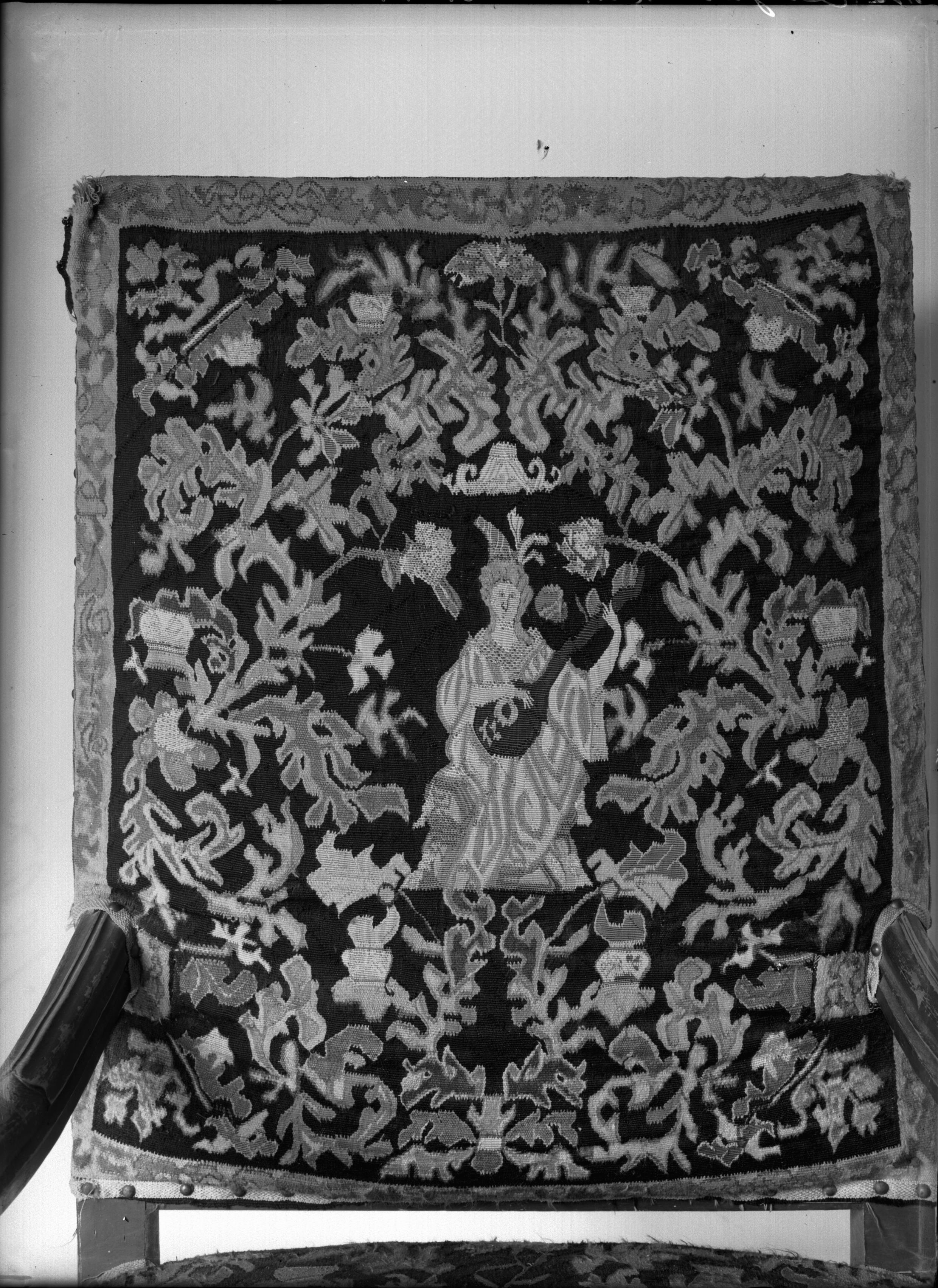 Nils Åzelius, Lögdö kyrka