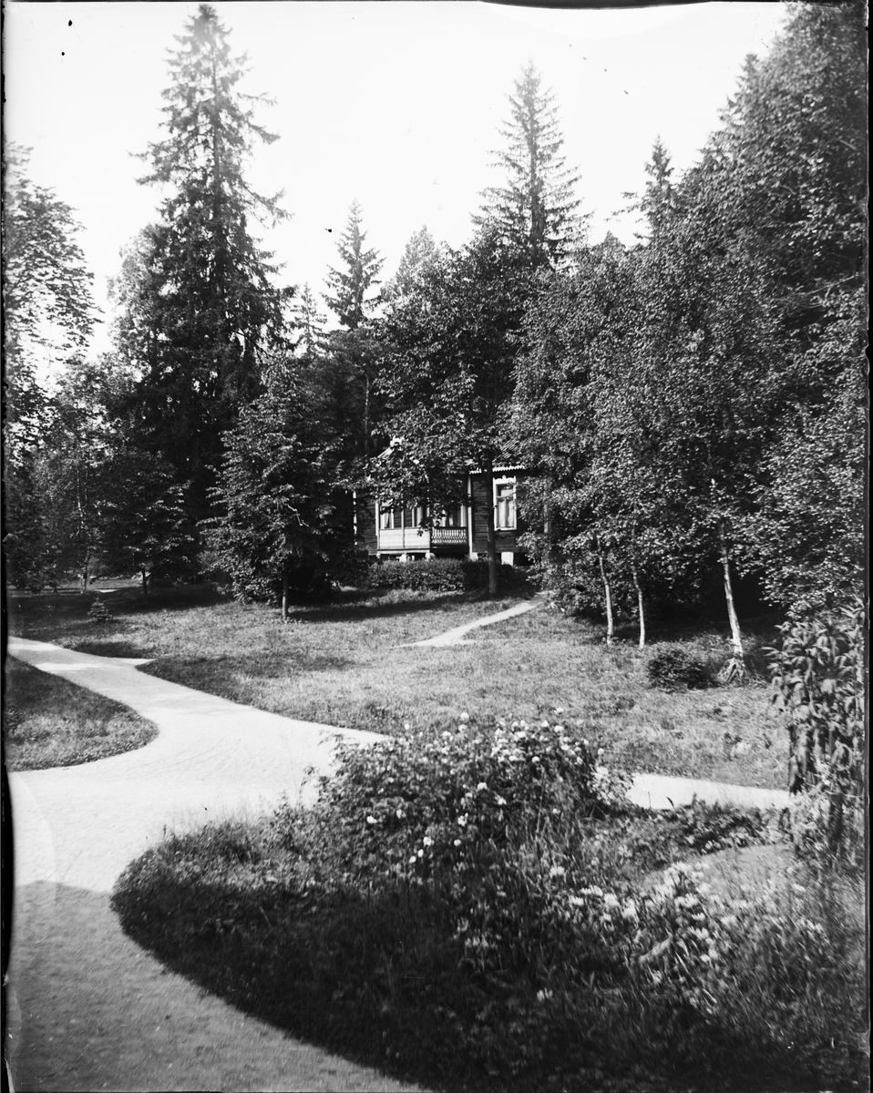 Okänd,, Grusgångar och byggnad, Sätra brunn, Sala