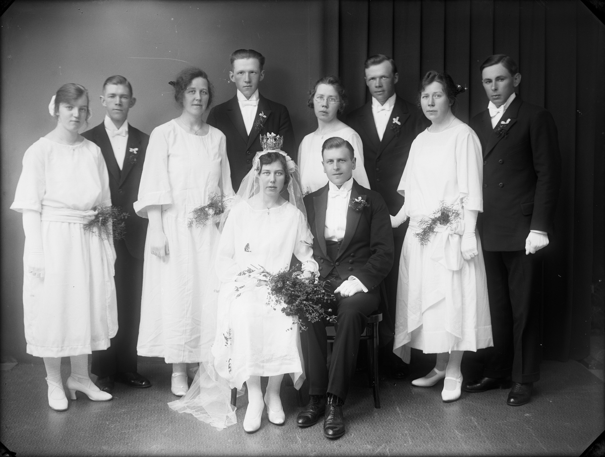 Skötsner-Edhlund, Brudpar med följe, Östhammar, Uppland