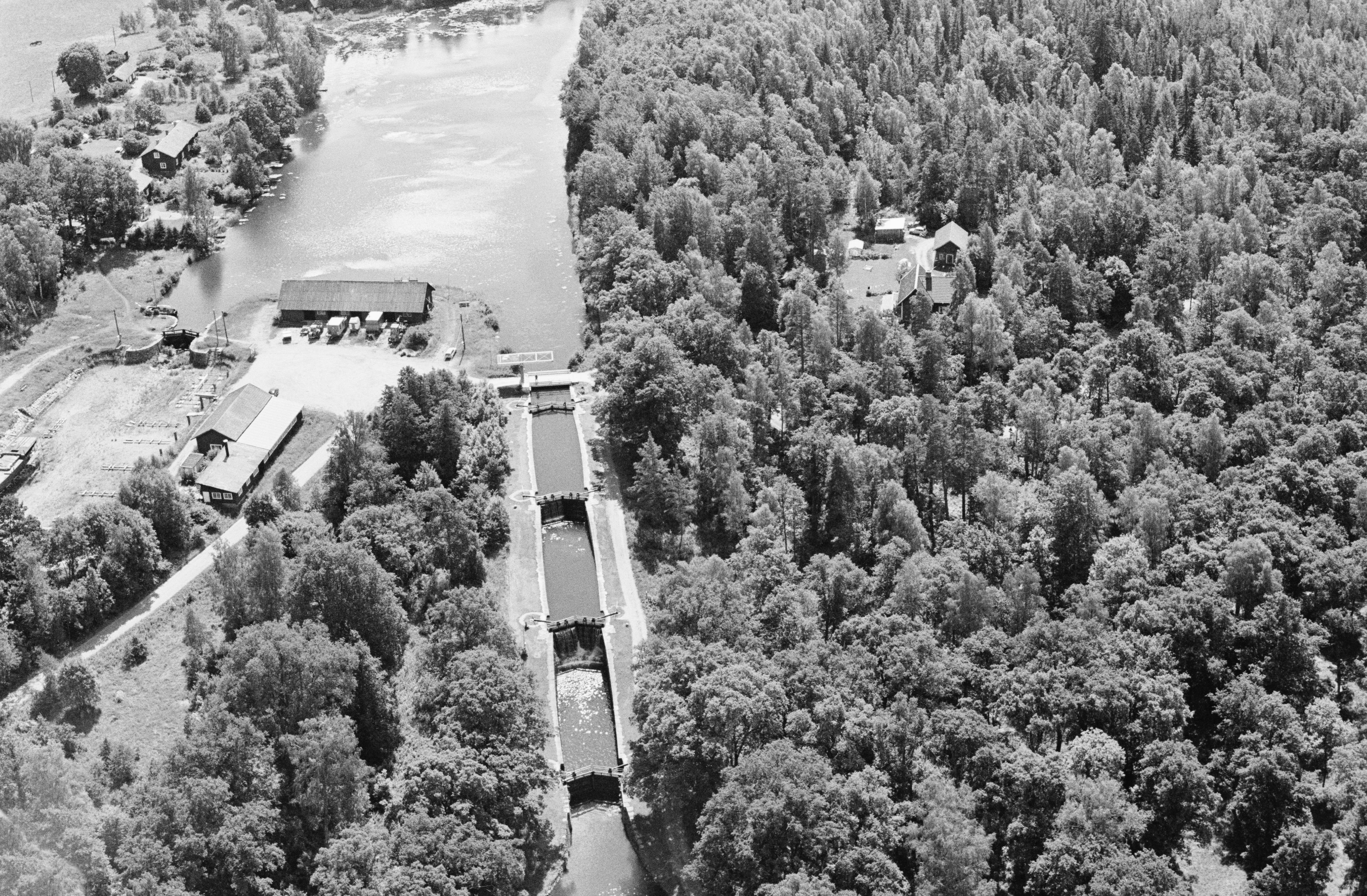 Jan Norrman, Hjälmare docka