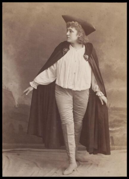 London Stereoscopic and Photographic Company, Guy Little Theatrical Photograph