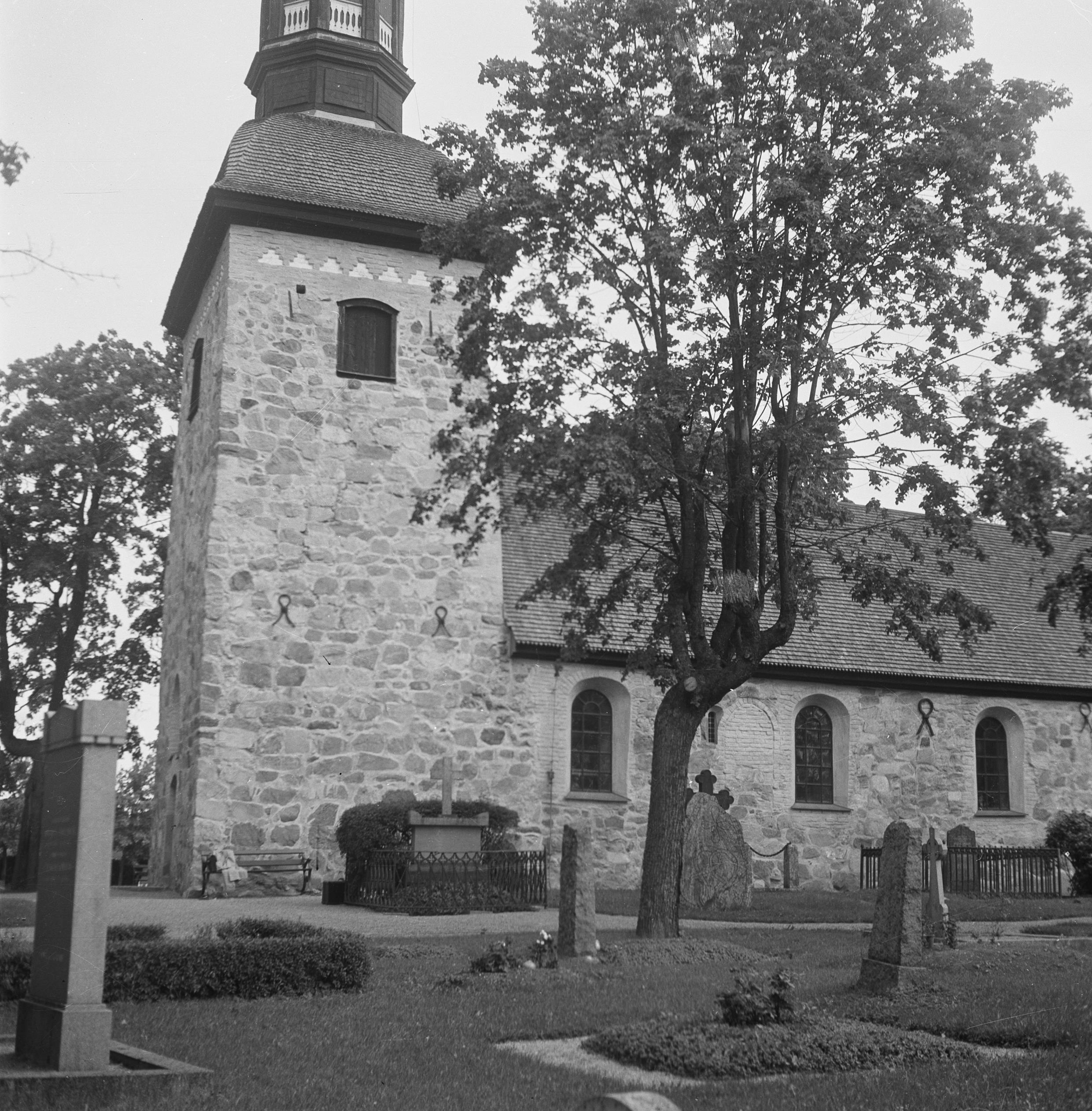 Nils Lagergren, Lovö kyrka