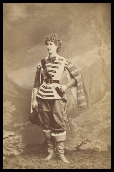 London Stereoscopic and Photographic Company, Guy Little Theatrical Photograph