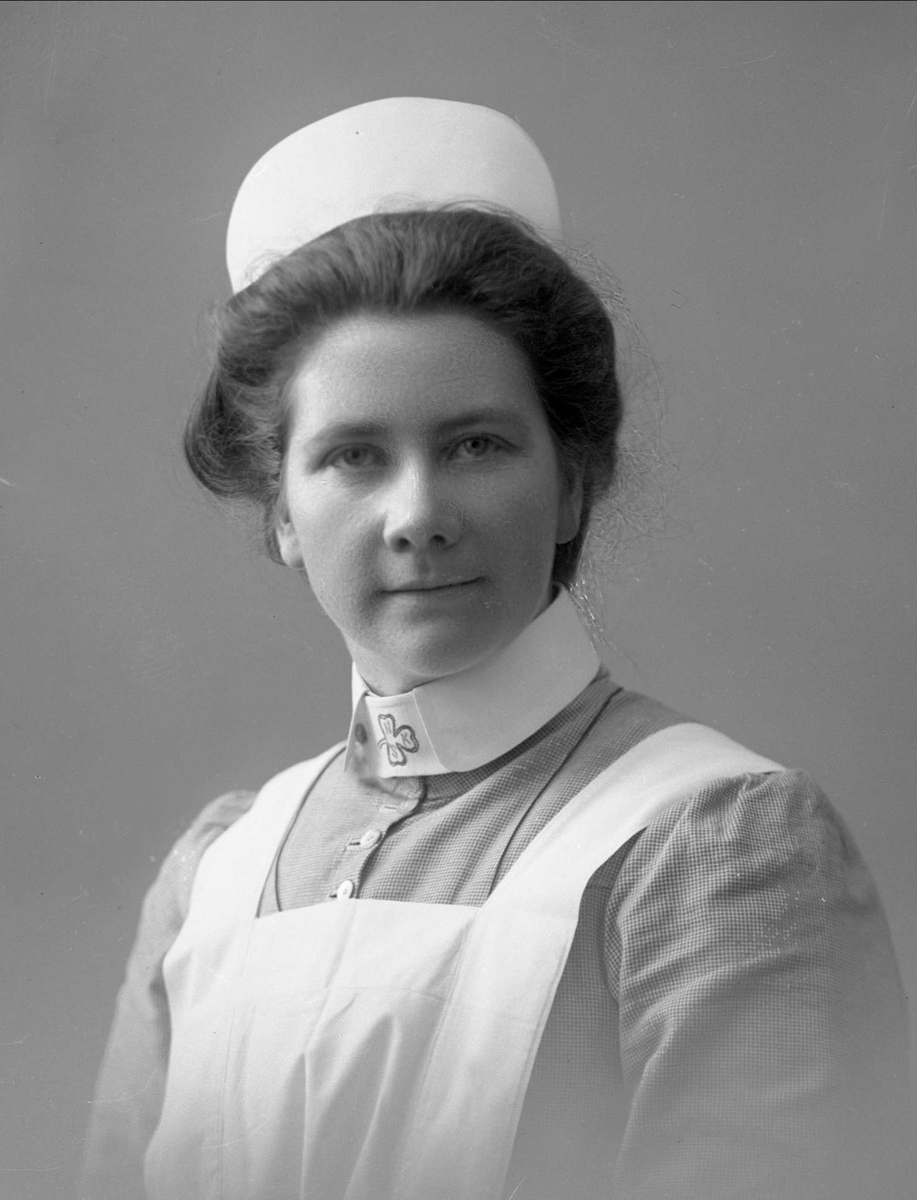 Gustav Borgen, Portrett, sykepleier, Josefine Kråkemoe.