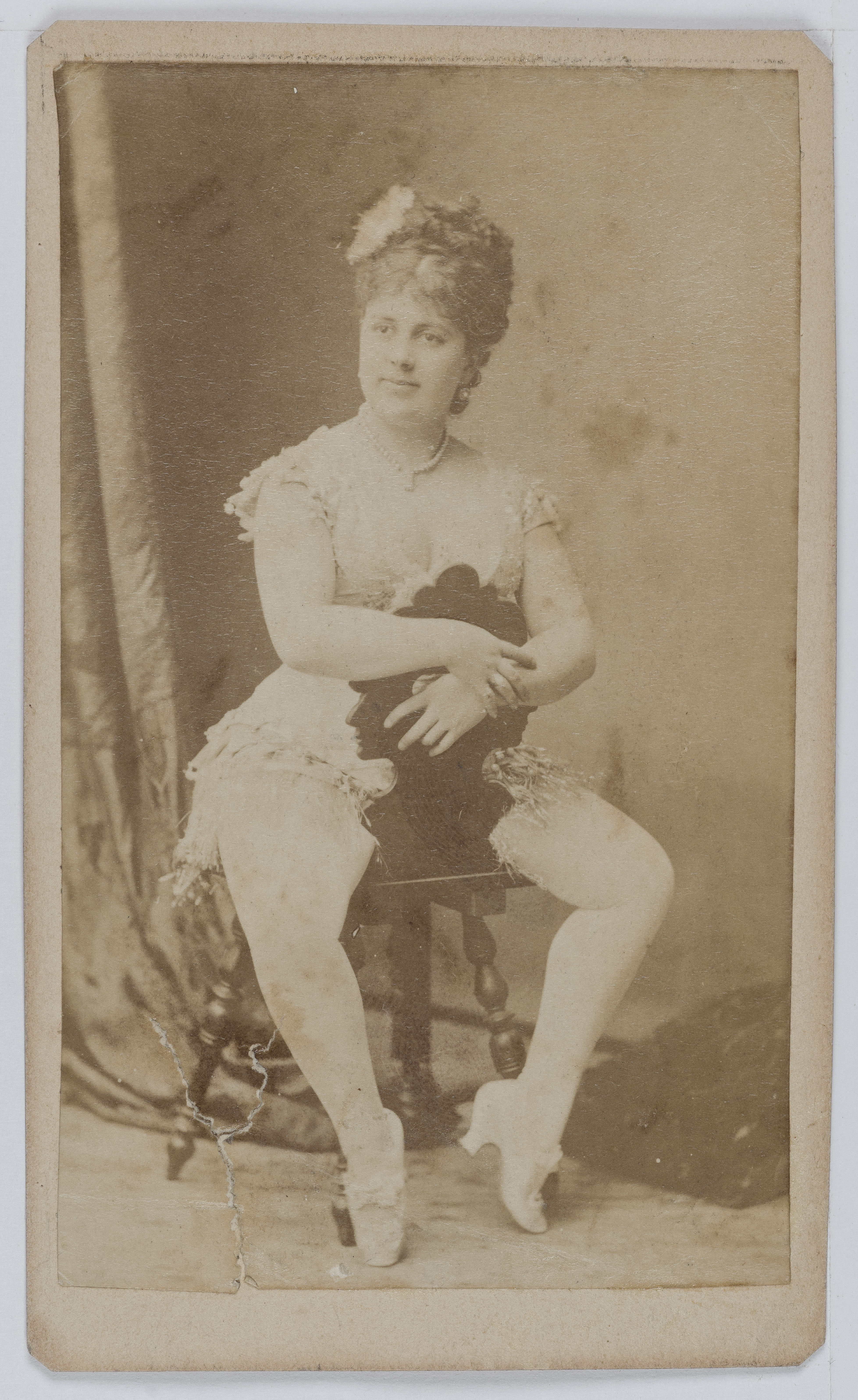 Anonyme, Portrait de Blanche Marie Eugénie Querette, actrice de théâtre entre 1868 et 1880.