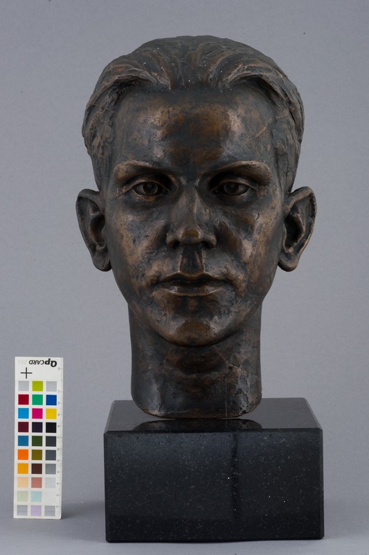 Unknown artist, E. Moisari büst