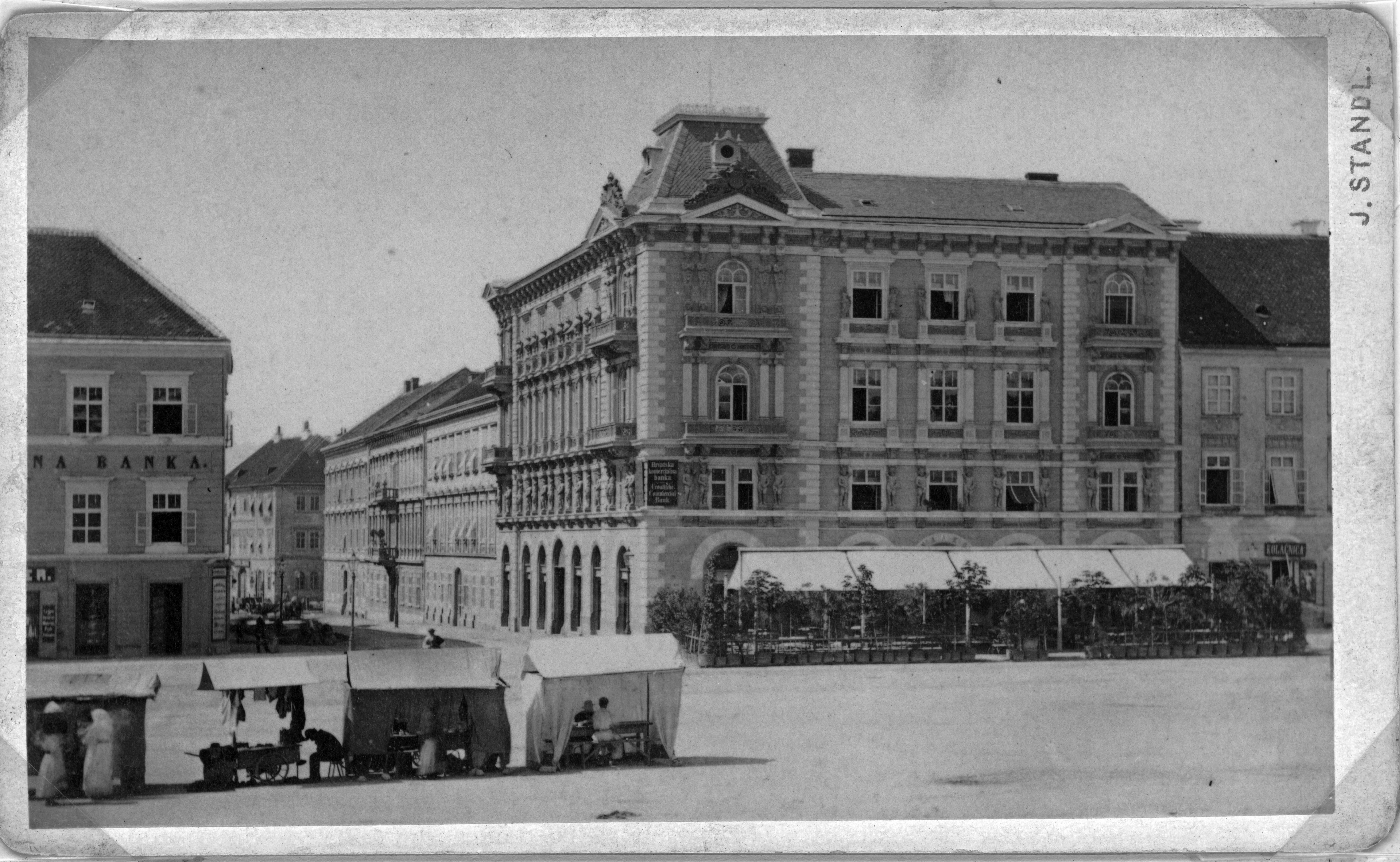 Ivan Standl, Zagreb, Trg bana Josipa Jelačića – jugoistočni ugao kod Praške ulice
