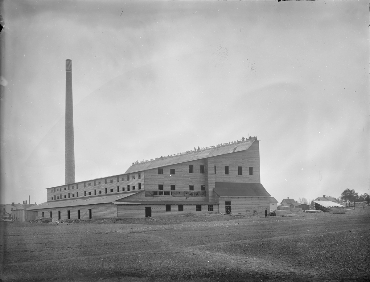 Henri Osti's Fotografiateliér, S:t Eriks Lervarufabrikers tegelbruk under uppförande, kvarteret Grenen, Luthagen, Uppsala 1909